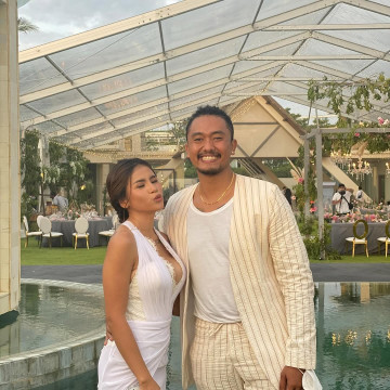 Uus dan Kartika Wijaksana (instagram)